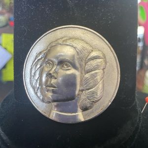 Princess Leia Star Wars coin silver tone